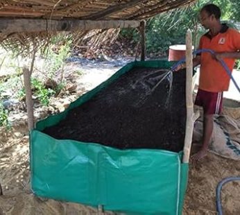 YUVAGREEN HDPE UV Stabilize Imported Vergin Fabric Agro Vermi Compost Making Bed Olive Green (Imported Olive Green, 6ft x 4ft x 2ft )